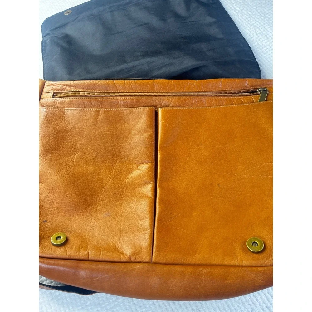 PGA Leather Messenger Bag‎ Tan Adjustable Strap